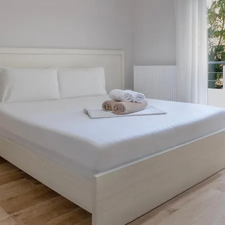 Aparthotel Aronios With Private Pool And Casa Without Pool With Private Garden Aronion