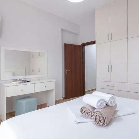 Aronios With Private Pool And Casa Without Pool With Private Garden *