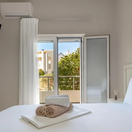 Aronios With Private Pool And Casa Without Pool With Private Garden