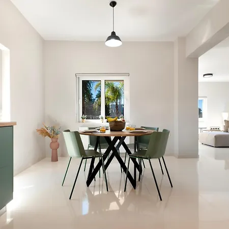 Aronios With Private Pool And Casa Without Pool With Private Garden