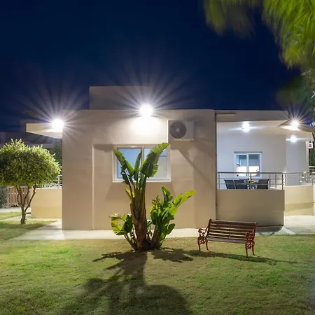 Aparthotel Aronios With Private Pool And Casa Without Pool With Private Garden *