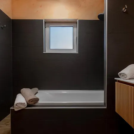 Aronios With Private Pool And Casa Without Pool With Private Garden Aparthotel *
